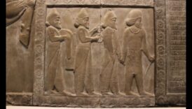 סימטריה שומרית: איזון אמנותי בעיצוב מסופוטמי